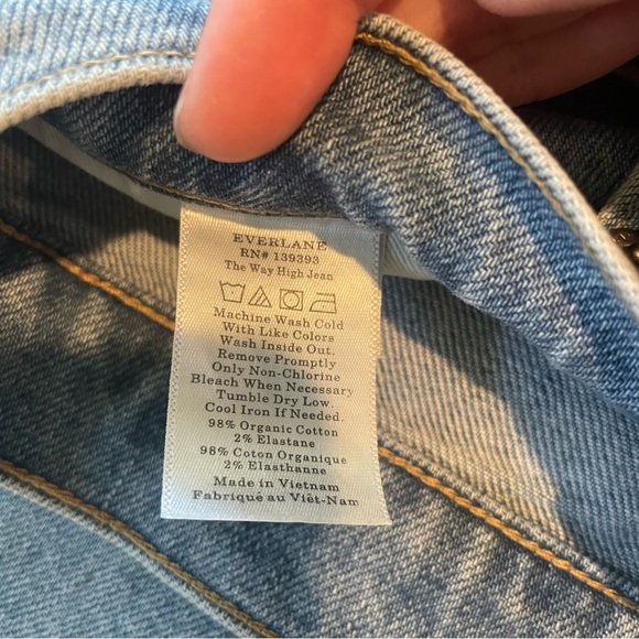 Everlane The Way High Jean in Light Wash - Picture 6 of 9